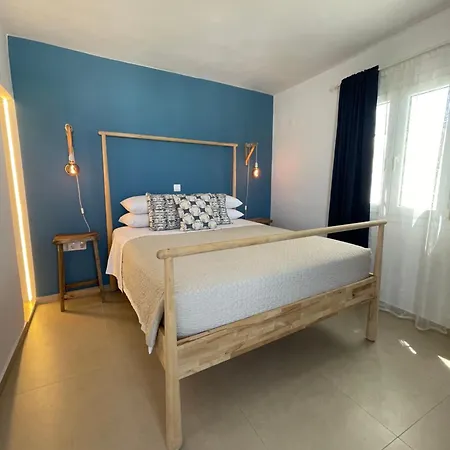 Mykonian Starling - Town N' Sunset View Apartamento