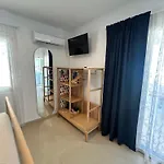 Mykonian Starling - Town N' Sunset View Apartamento *